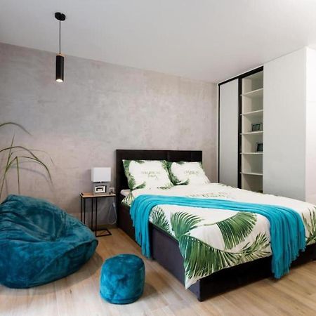 Luxurycity Apartment With Terrace Vratislav Exteriér fotografie