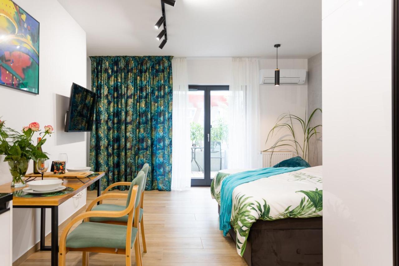 Luxurycity Apartment With Terrace Vratislav Exteriér fotografie
