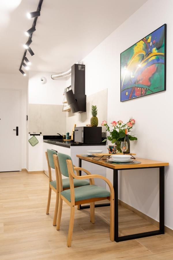 Luxurycity Apartment With Terrace Vratislav Exteriér fotografie